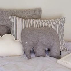 Hey-SIGN WOLKE Kissen Mit Füllung - 47,5x26x7 Cm - Bordeaux 11 Hey-SIGN WOLKE Kissen Mit Füllung - 47,5x26x7 Cm - Bordeaux -HEY-SIGN Verkaufsshop 467122 big 3